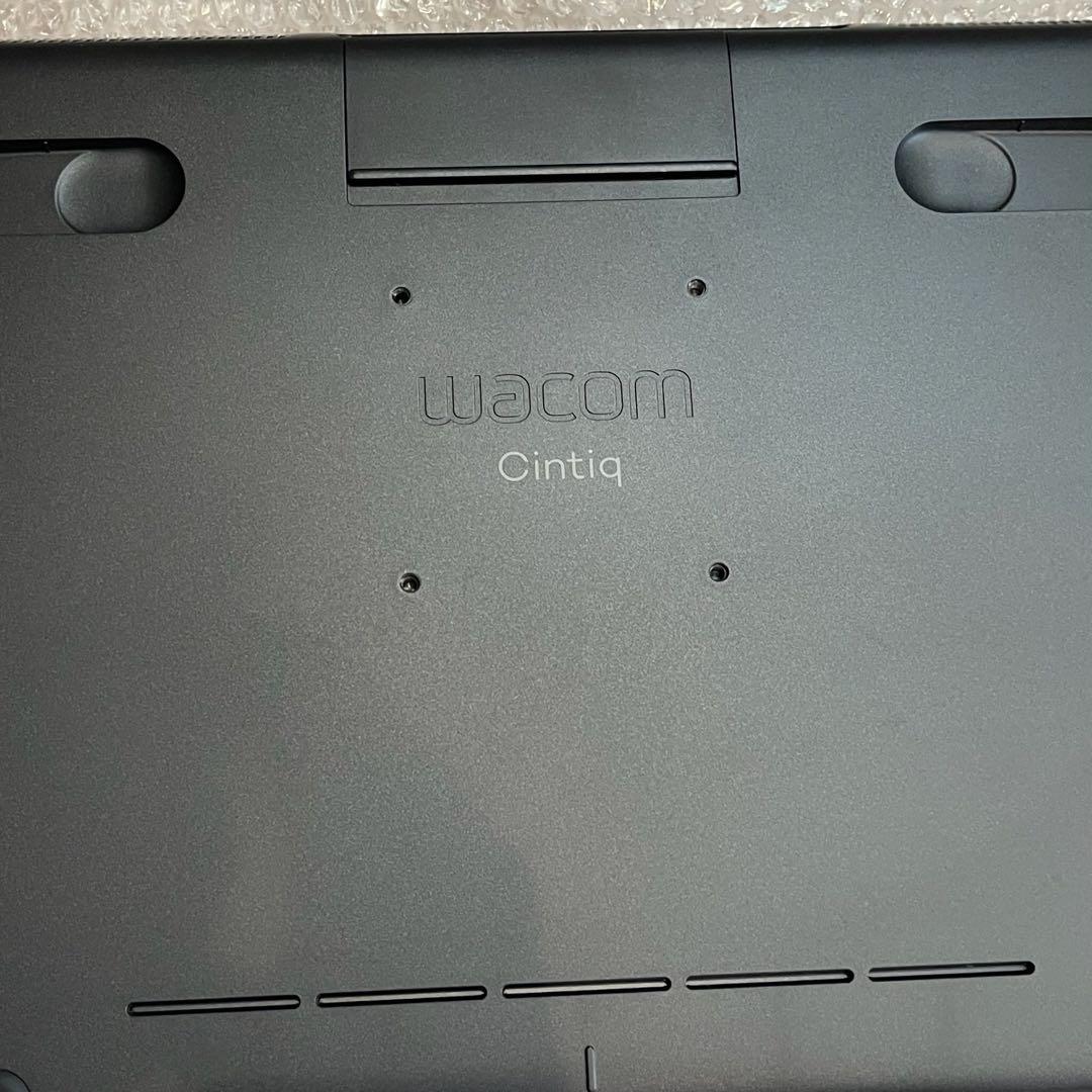 美品　Wacom Cintiq 16 FHD DTK1660 ワコム　液タブ