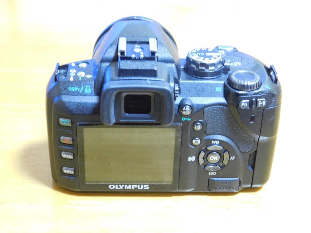 OLYMPUS E-510 デジタル一眼レフカメラ