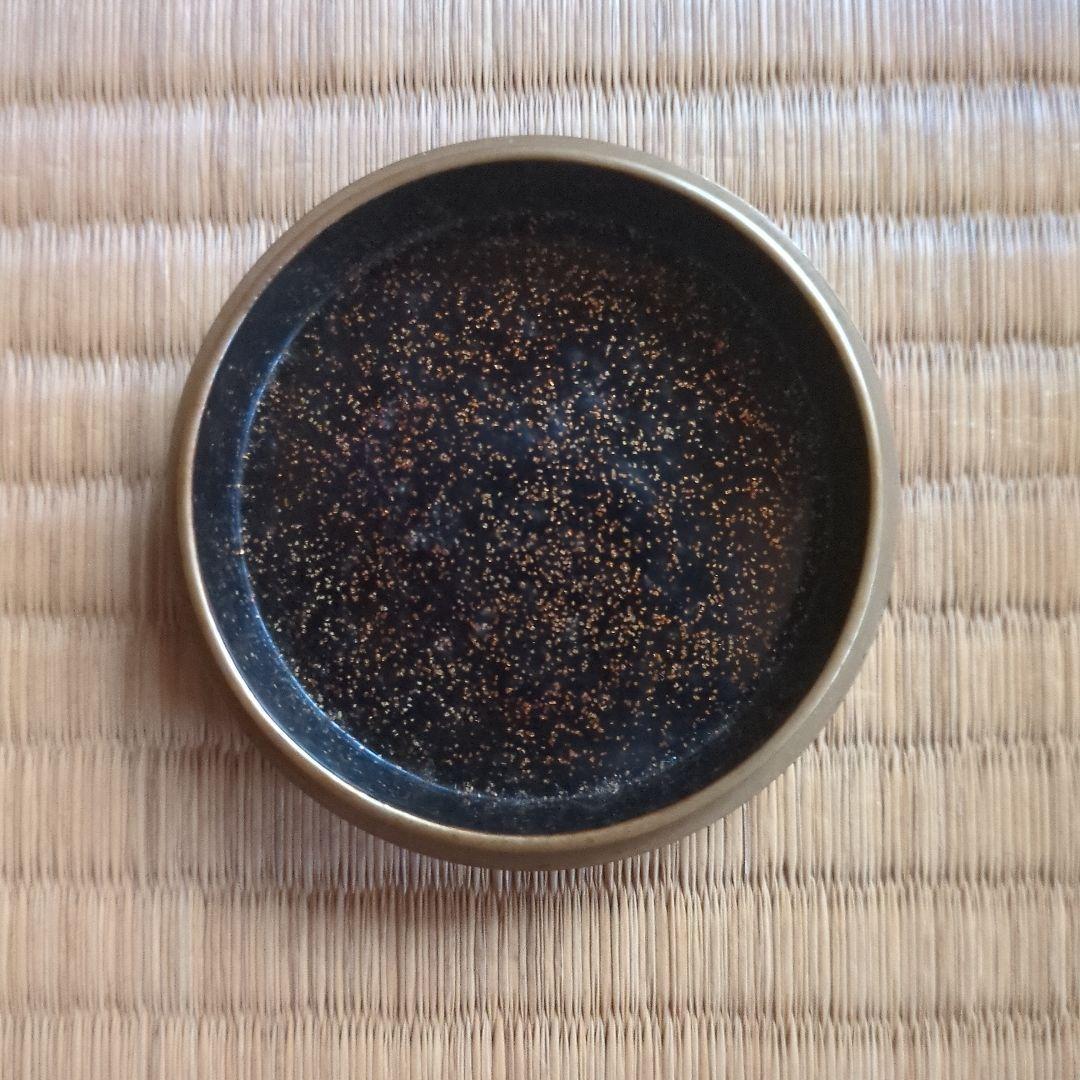 赤黒模様の漆器 円形容器 約7cm 根来の香合