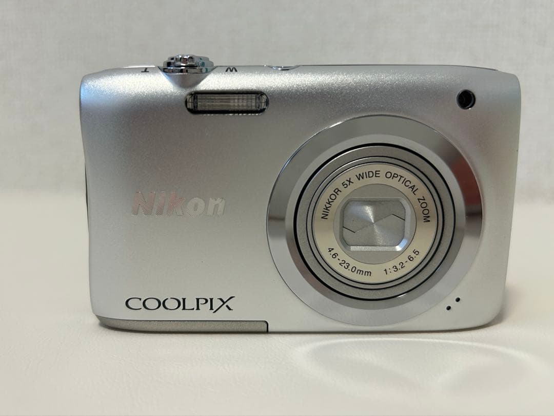Nikon COOLPIX A100シルバー コンパクトデジタルカメラ