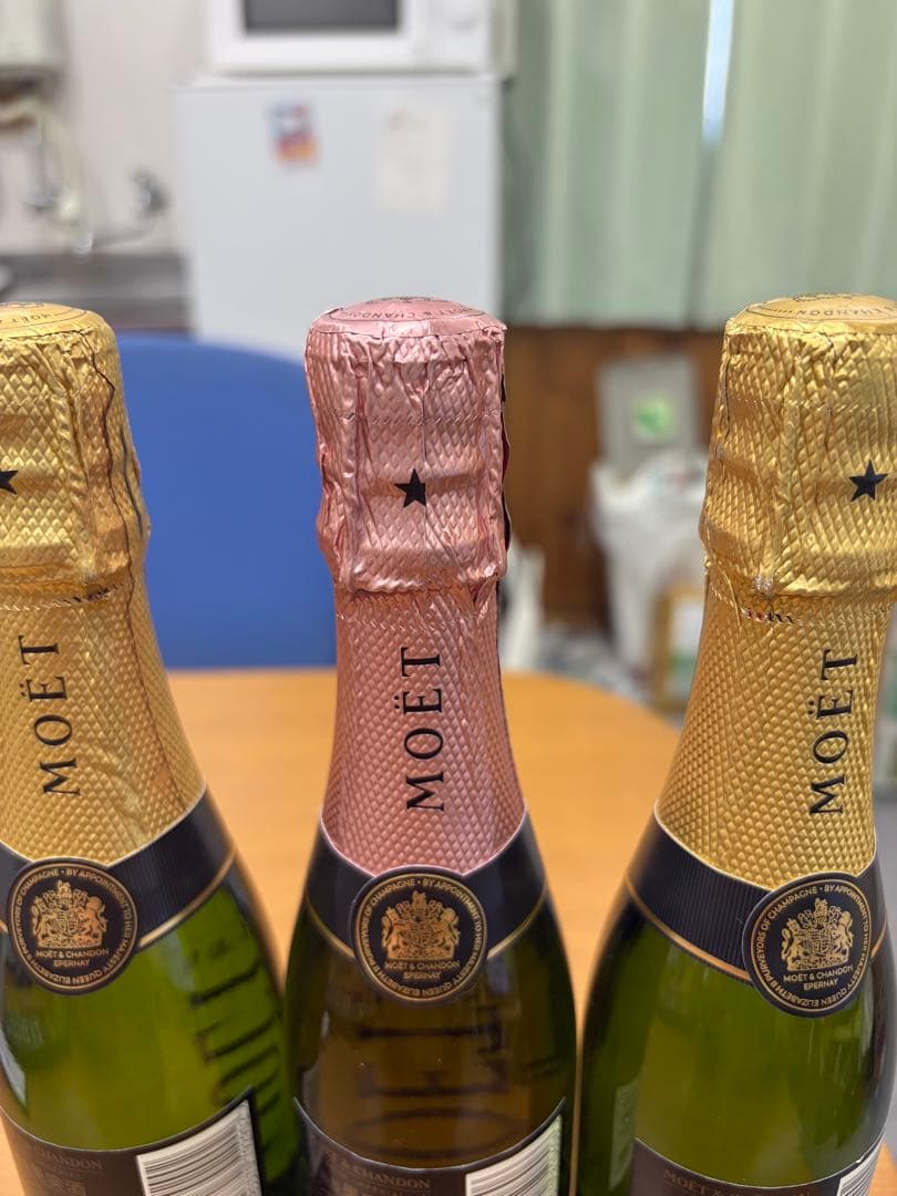 【未開封】シャンパンMOËT ミニボトル 200ml フランス産果実酒3本セット