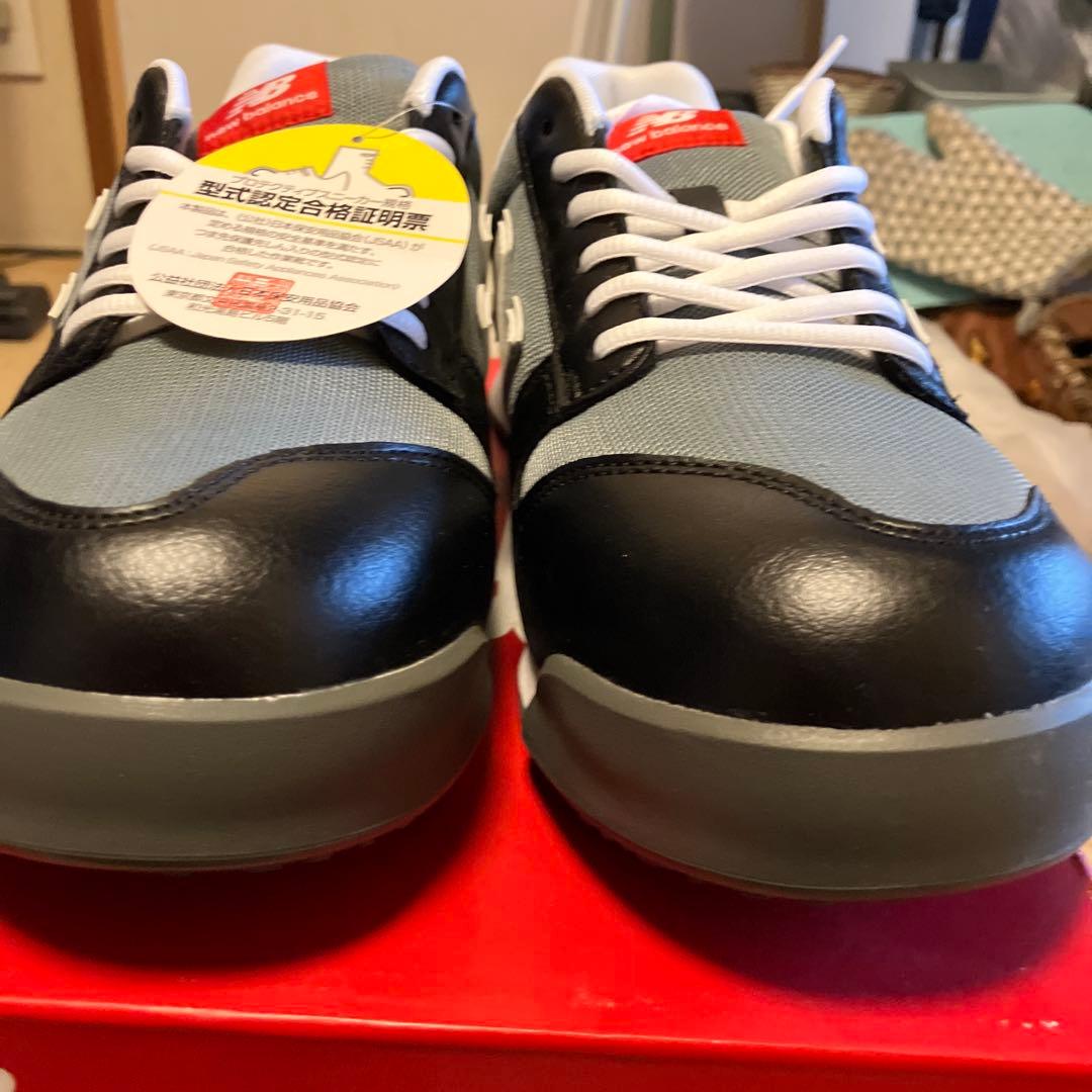 New Balance 安全靴 黒/グレー