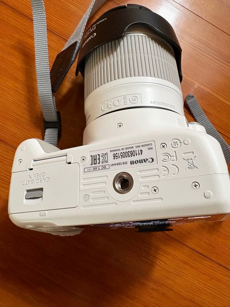Canon EOS Kiss X７デジタル一眼レフ