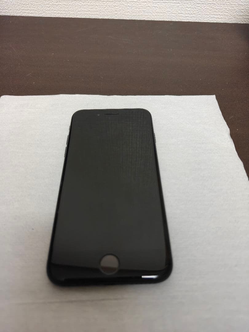【美品】iPhone se3、64GB、バッテリー88%