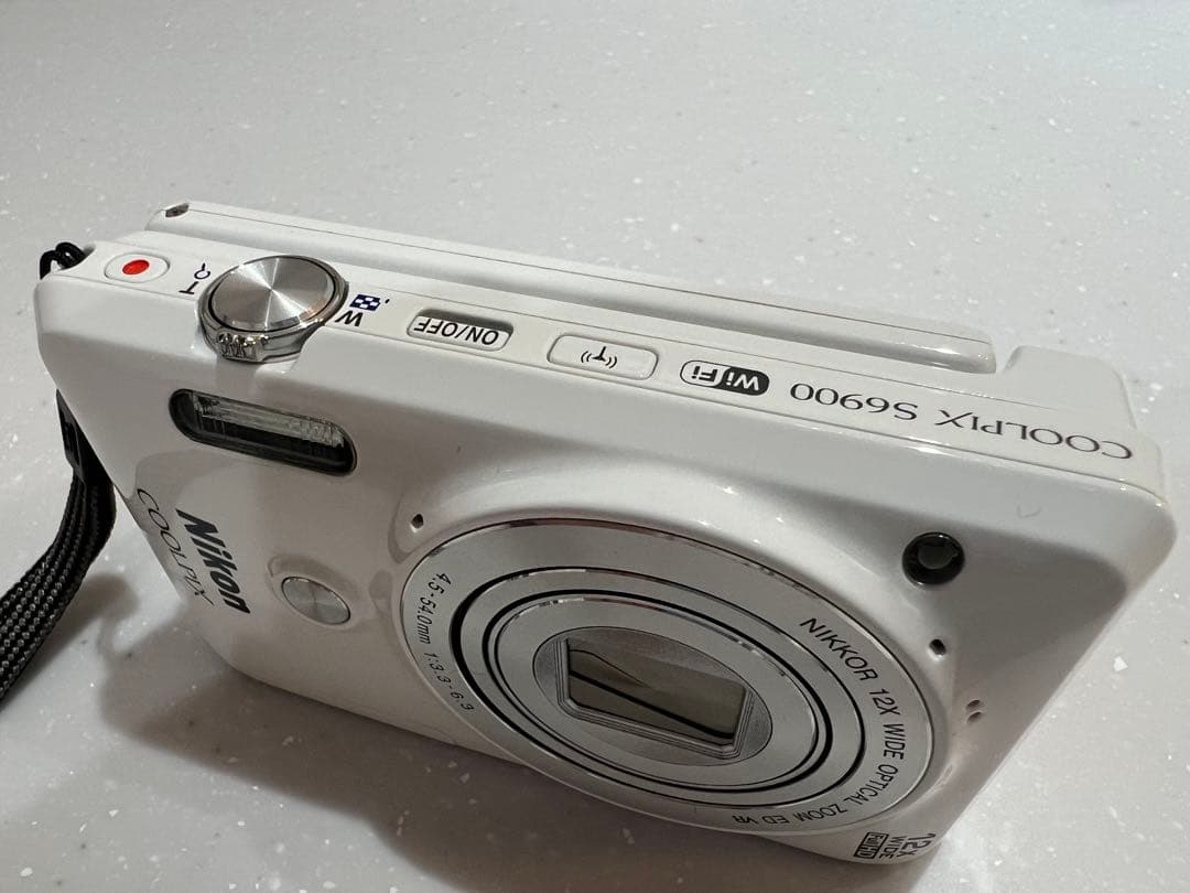 【本日限定】Nikon COOLPIX S6900 ホワイト Wi-Fi対応