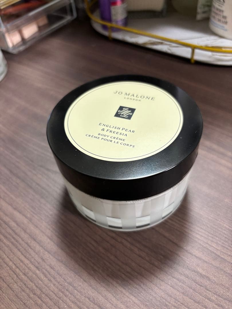 新品ジョーンマローン イングリッシュペアー＆フリージアボディクリーム 175ml