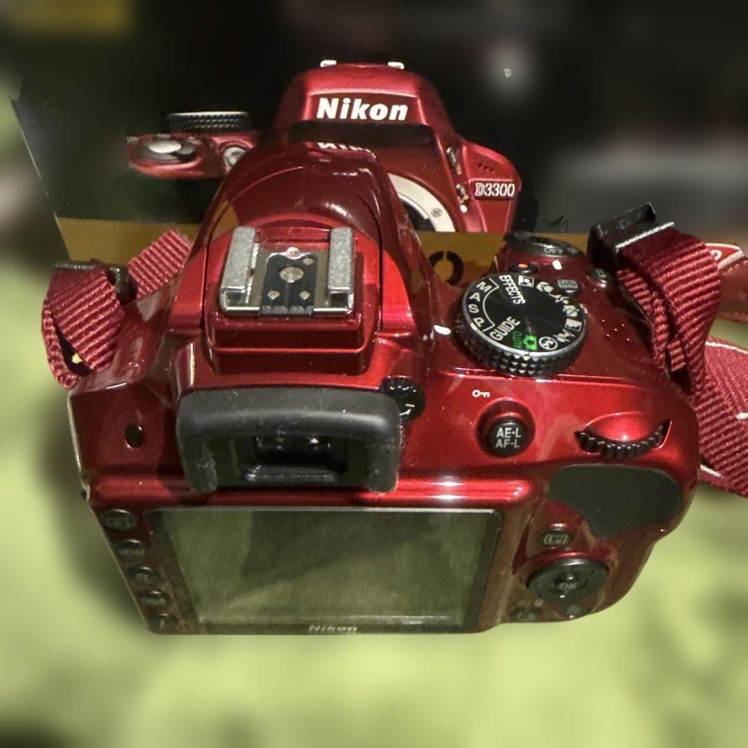 美品 Nikon D3300 レッド 18-55 VR II Kit