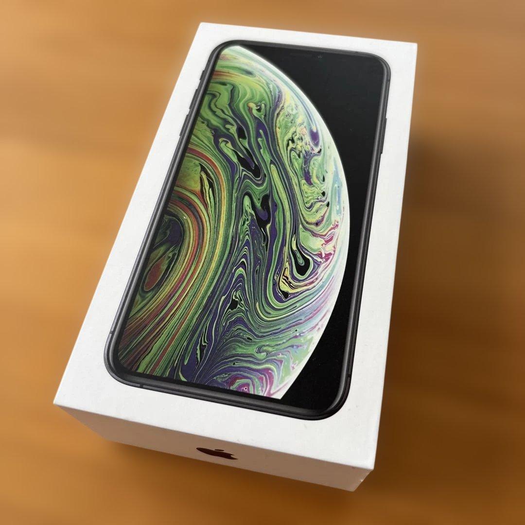 【中古美品】Apple iPhone XS 64GBスペースグレー 本体