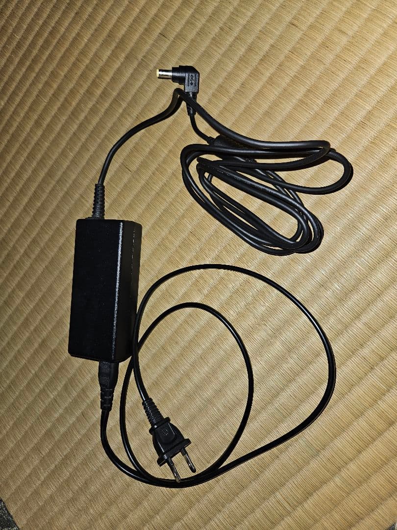 富士通 LIFEBOOK AH45/A3 ノートパソコン ルビーレッド