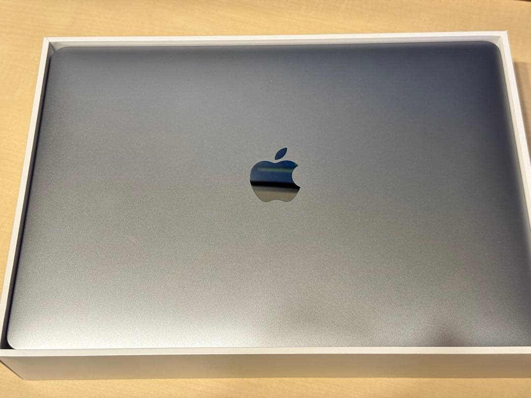 Apple M1チップ搭載13インチMacBook Airスペースグレイ 箱あり