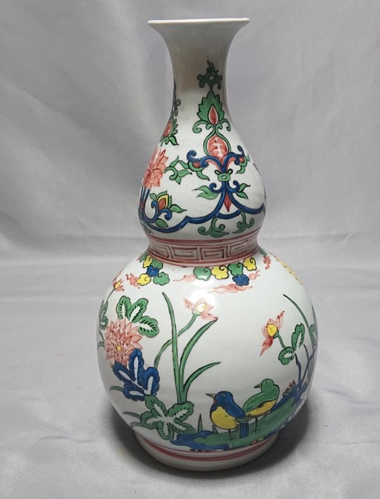 明　萬歴年間　（1573～1619年）　五彩色絵鳳凰文瓶　39.6㎝